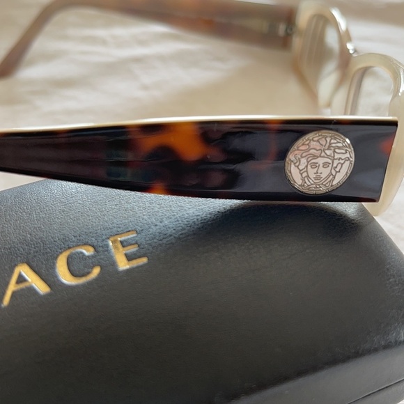 Authentic Versace frames. - Picture 2 of 5